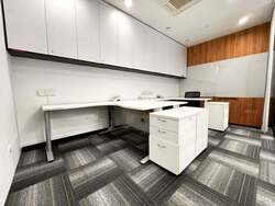 Solstice Business Center (D19), Factory #549816241